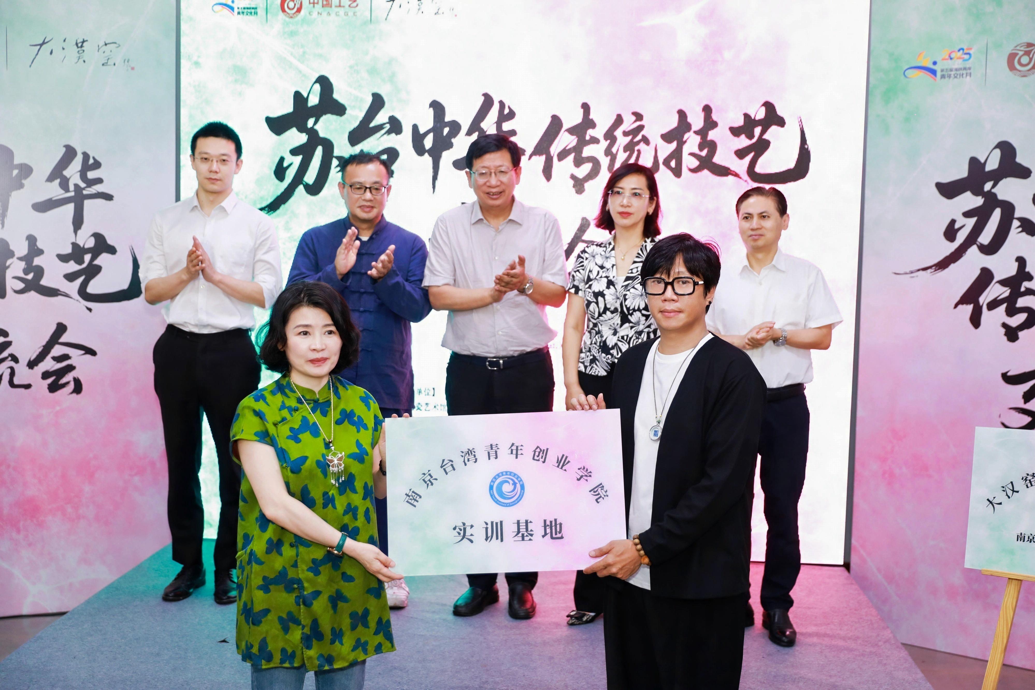 图片新闻